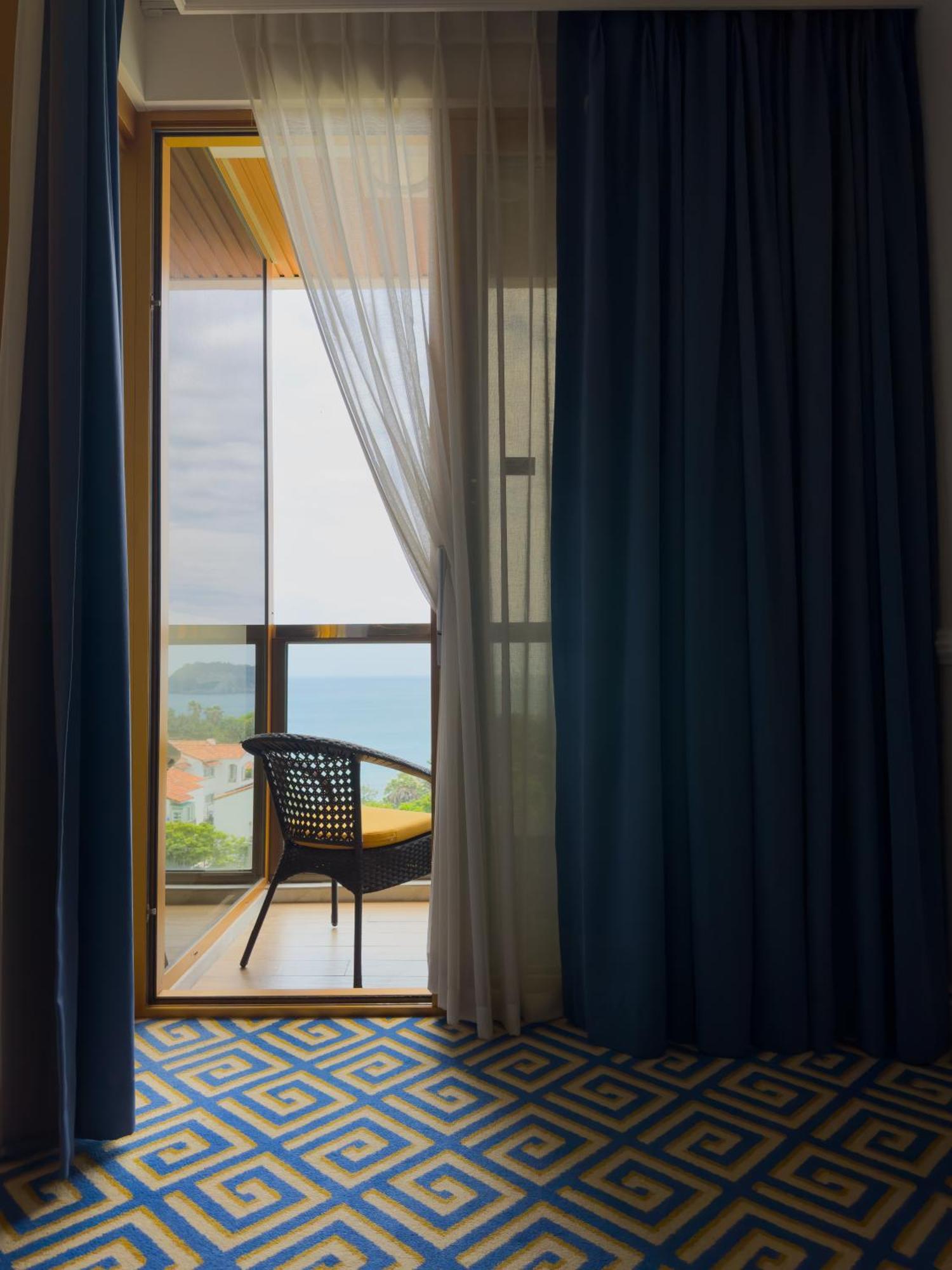 Goldone Hotel & Suites Seogwipo Esterno foto
